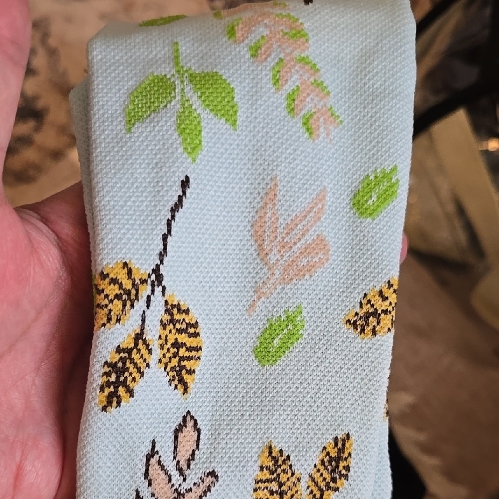 Knee High Compession Socks Floral Patterned  - Blue and Black - Picture 3 of 8
